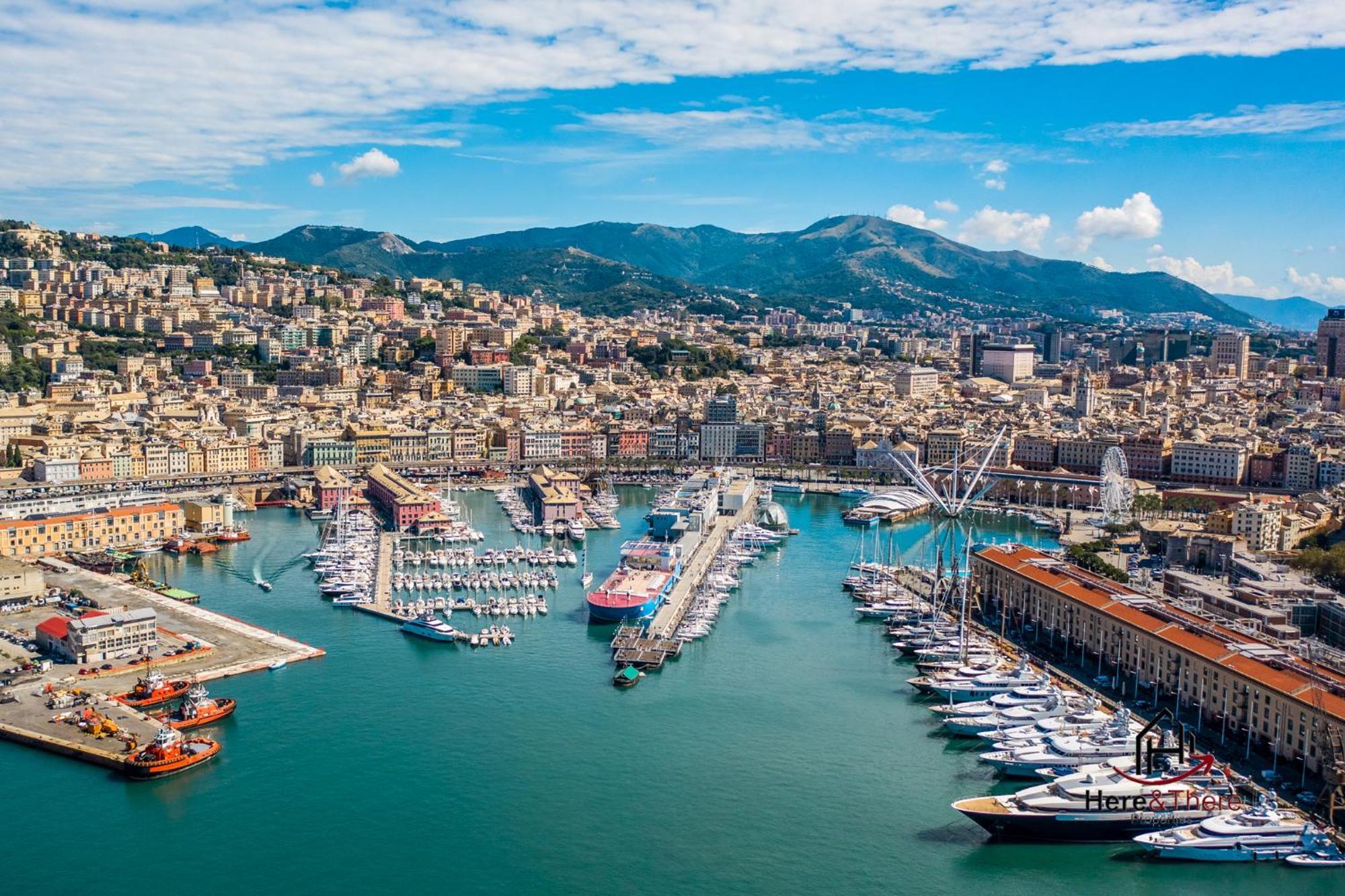 Centre Porto Antico 7min • Trains 4min Apartment Genua